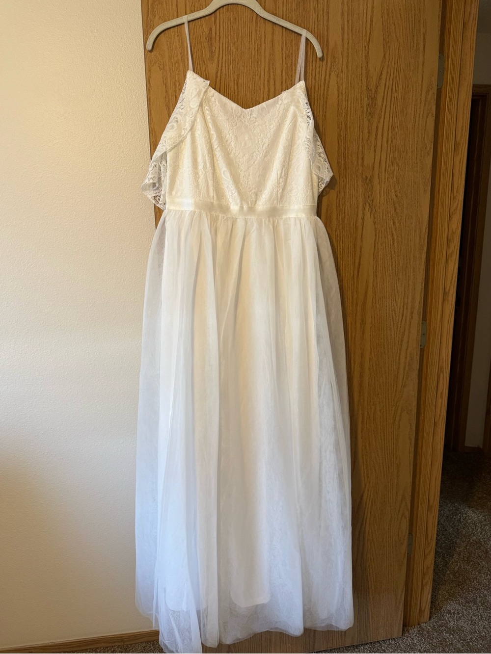 SHEIN Cream Lace Bodice Tulle Gown